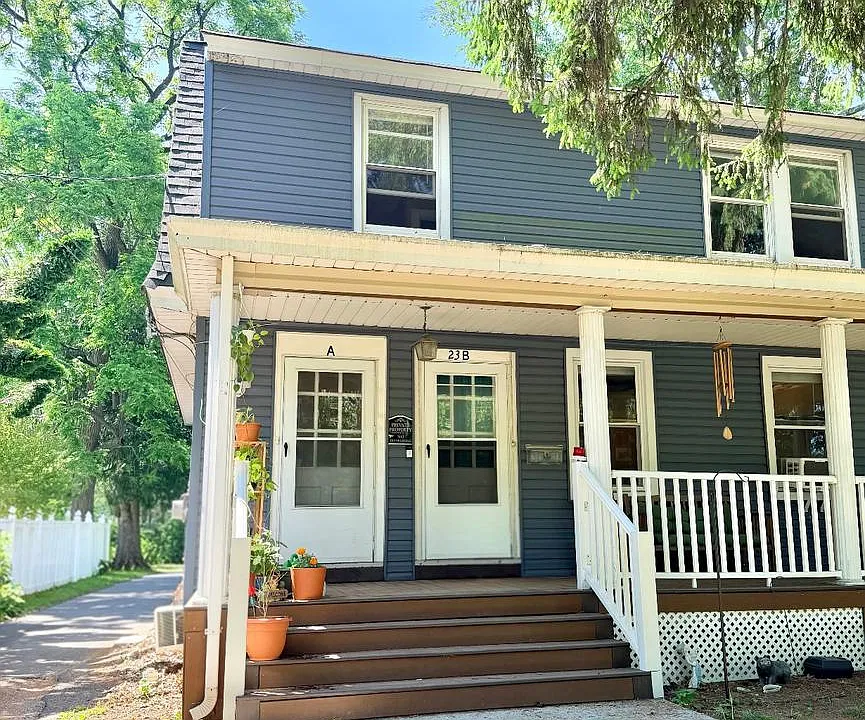 23 Carlton Ave