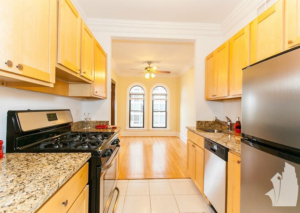 1st image of 401 W Fullerton Pkwy #501w5th