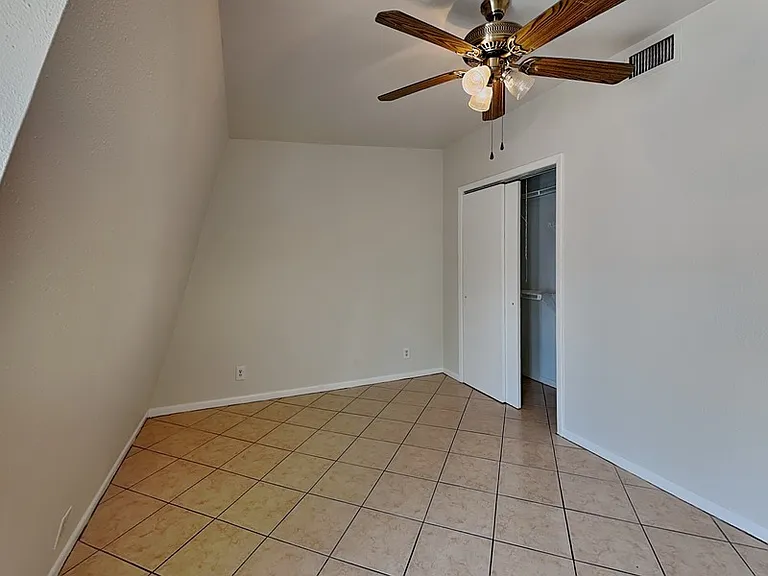 9213 N 13th St #A — Photo 11