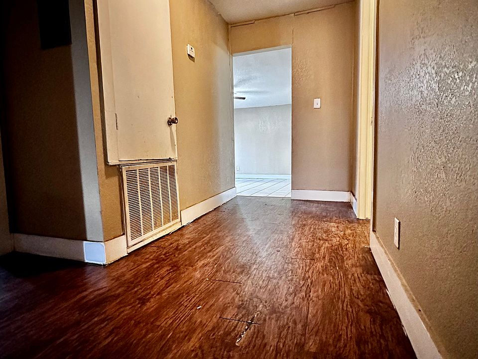 1st image of 1315 Amanda St