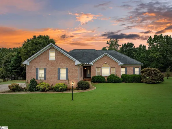 102 Shovler Ct, Taylors, SC 29687