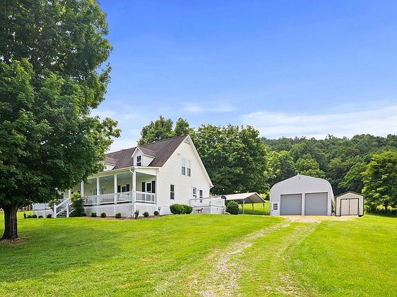 2nd image of 1862 Spring Valley Rd