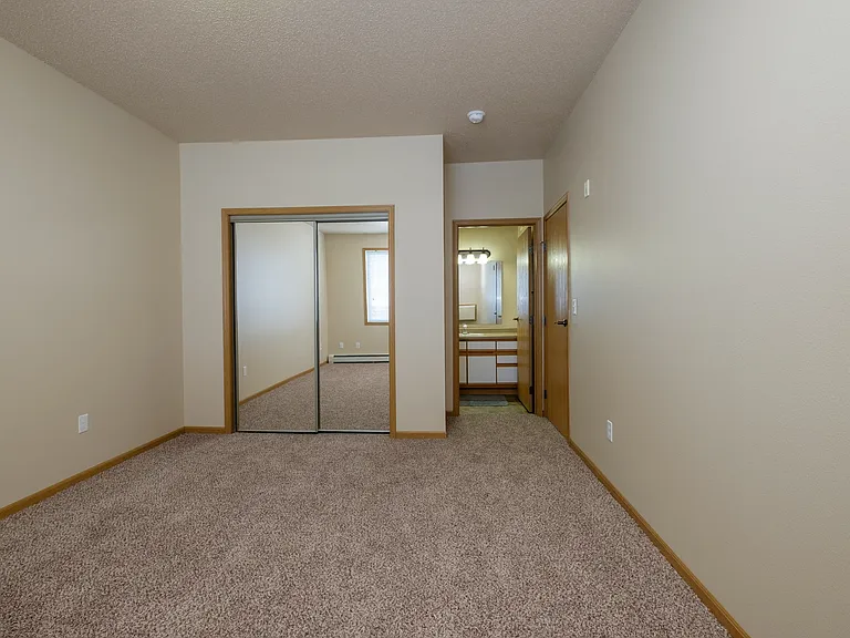 West Fargo, ND West Lake Apartments | Bedroom