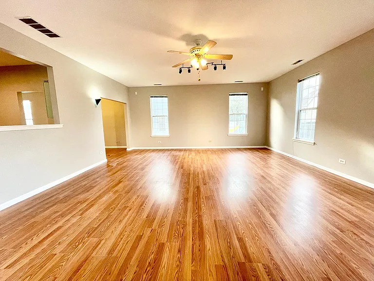 1675 McDowell Ave — Photo 15