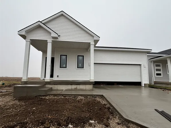 1823 Gordon Ct, Norwalk, IA 50211