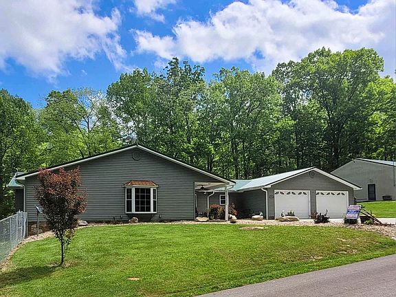 3rd image of 2954 Peacock Ln