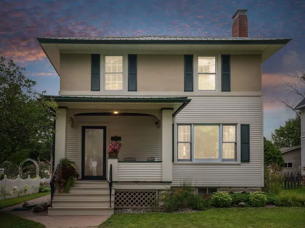 704 9th Ave W, Ashland, WI 54806