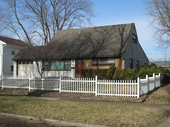 1050 Bernard Rd, Columbus, OH 43221