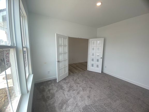 3rd image of 4010 Canning St