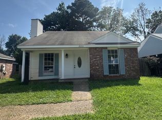 2066 Fox Hill Ln, Jackson, MS 39272