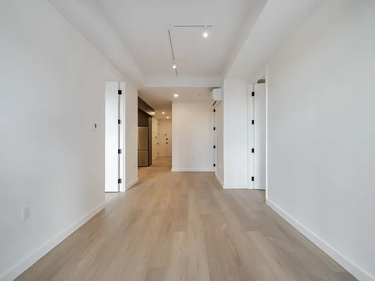 931 Carroll St #1007 — Photo 11
