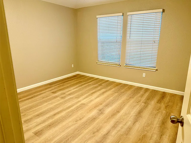207 Dragon Ridge Rd — Photo 25