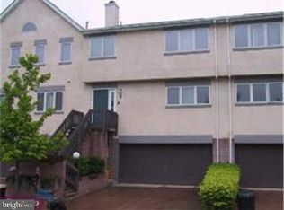 9 Lexington Ct, Princeton, NJ 08540