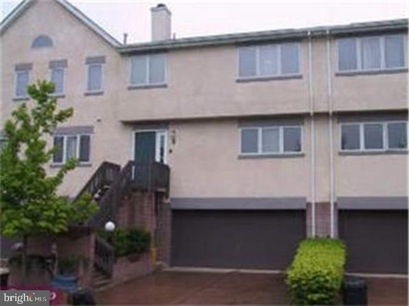 9 Lexington Ct