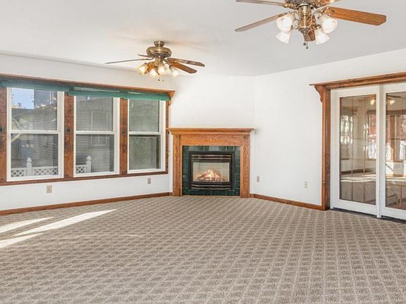 2nd image of 301 S Baltimore St #2