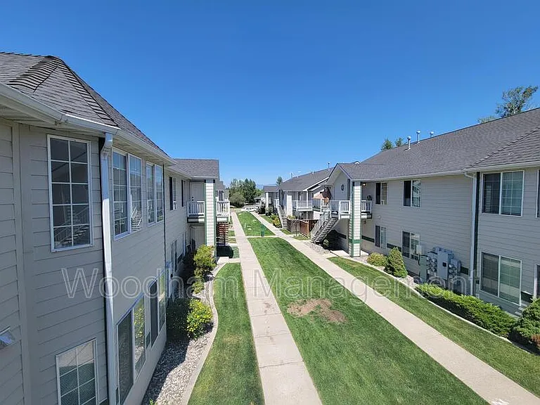 3026 W Villard St #F — Photo 19