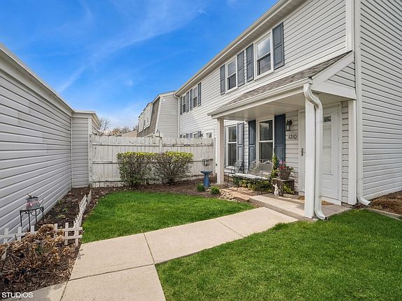 3rd image of 1210 Churchill Dr