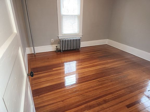 4th image of 44-46 Langdon St #2