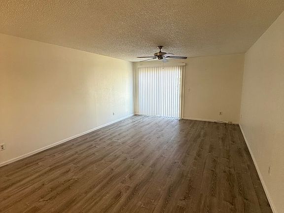 5th image of 2643-2645-2647-2 Pear St #3