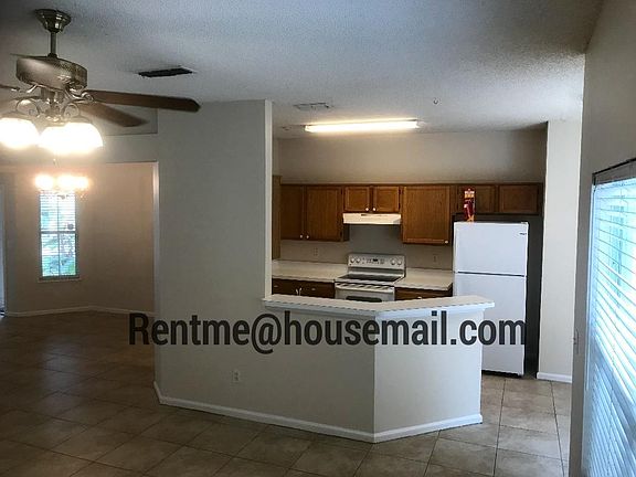 2nd image of 2808 Majestic Cypress Dr W