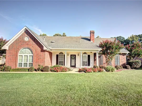 814 Whitfield Dr, Natchitoches, LA 71457