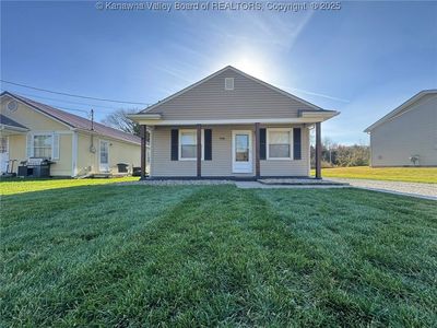 106 Cherry St, Eleanor, WV, 25070