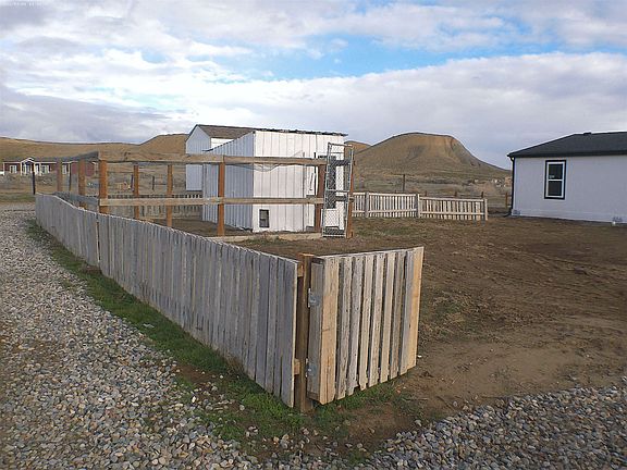 5th image of 1715 Oasis Dr