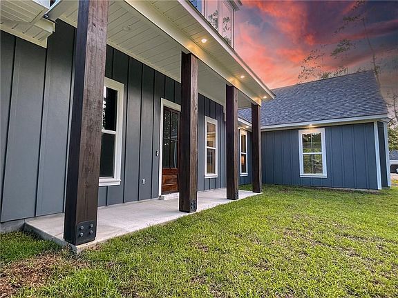 3rd image of 73151 Abita Springs Dr