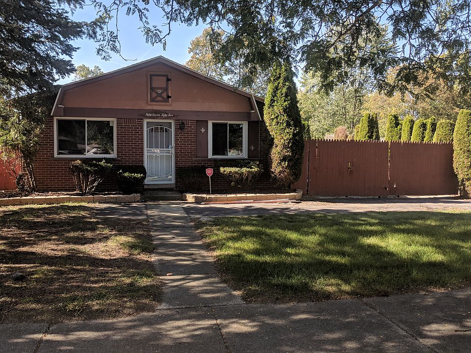 1st image of 5755 N Parent St