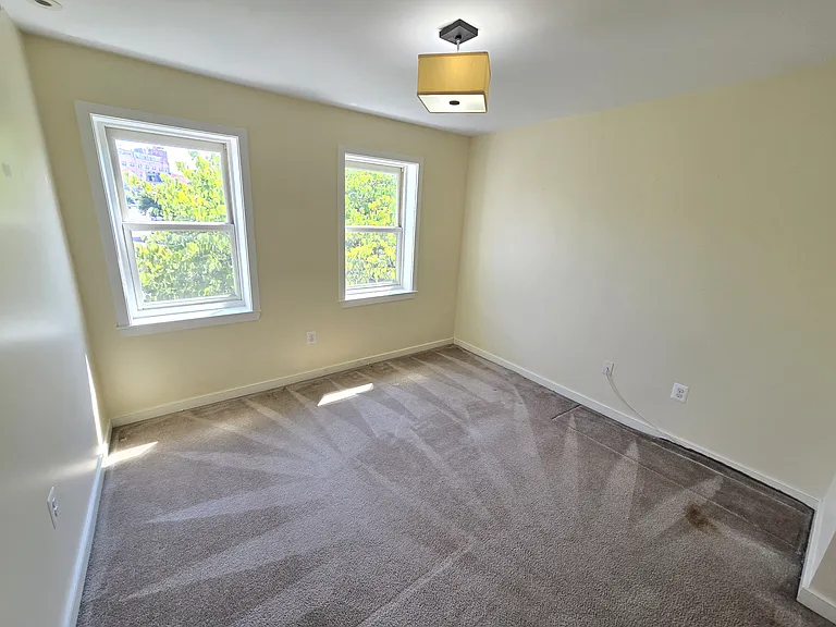 608 S Washington St — Photo 19