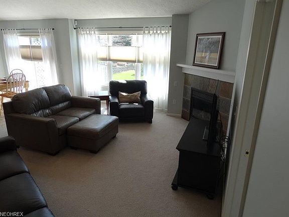 4th image of 994 Cottage Gate Dr