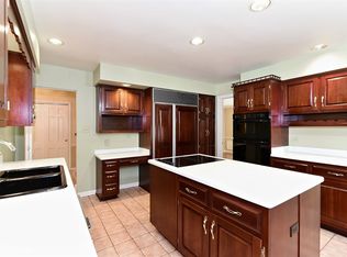 2448 Brookwood Dr, Flossmoor, IL