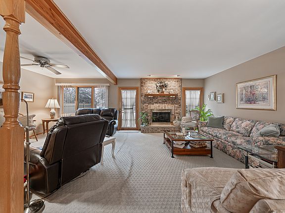 5th image of 17330 Lakebrook Dr