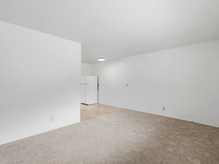 1725 SW Multnomah Blvd #14 — Photo 7
