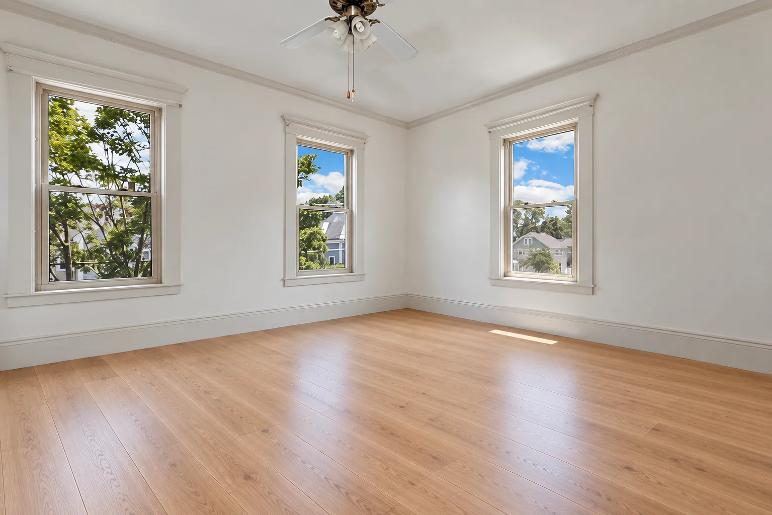 4 bed, 1500 sqft, $3,800 — Photo 4