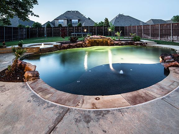 2nd image of 9013 Glendara Dr