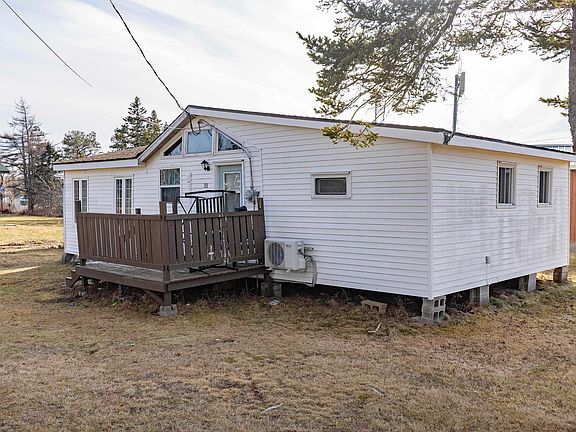 2nd image of 53 Jackson Point Rd