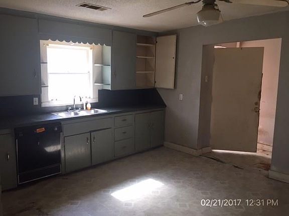 5th image of 723 N 16th St