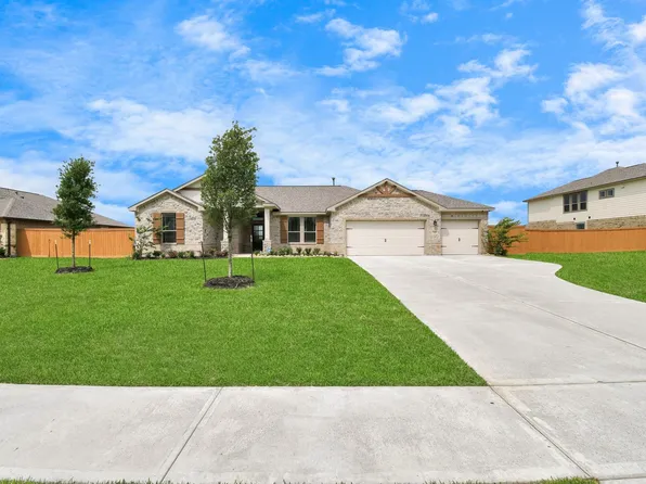 395 Hunter Ranch Way, Dayton, TX 77535