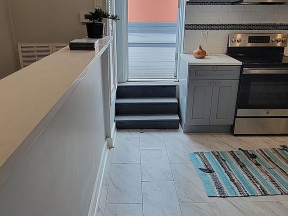 5th image of 1717 South St Floor 2