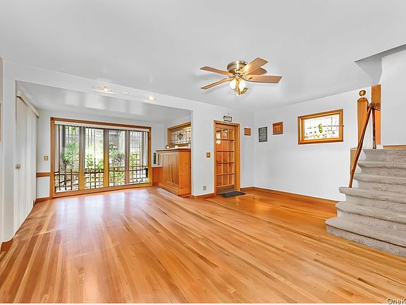 2nd image of 7815 Woodhaven Boulevard