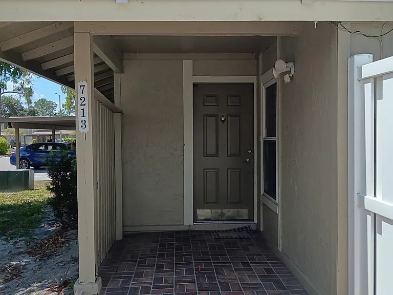 7213 Laguna Ct — Photo 1