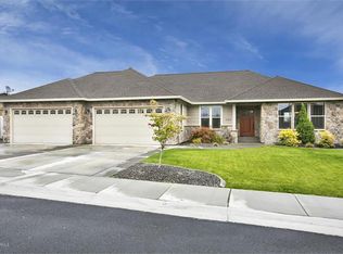 205 S 93rd Ave, Yakima, WA 98908