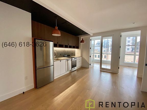 2nd image of 822 Lexington Ave #443