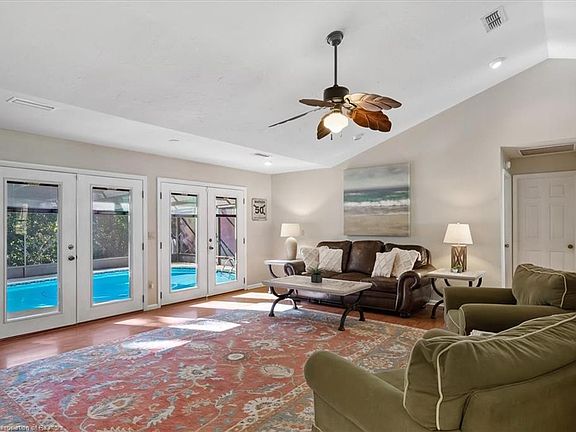 3rd image of 34 Lake Henry Dr