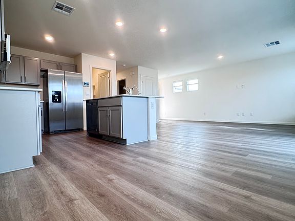 5th image of 3546 La Cara Ave