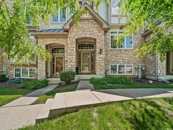 284 Edmundton Cir, Carol Stream, IL 60188