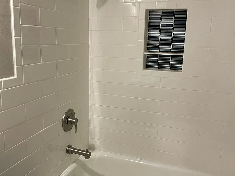 1065 Selby Apartments — Photo 42