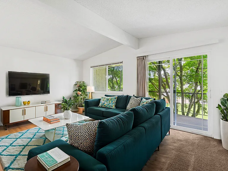 Rainier Garden One Bedroom