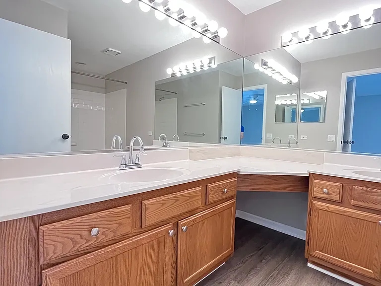 166 Half Moon Cir — Photo 12